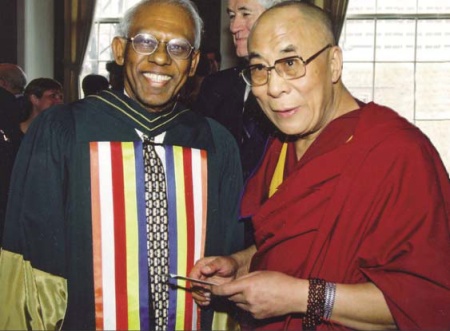  Professor Suwanda HJ Sugunasir with the Dalai Lama on the University of Toronto Campus.
